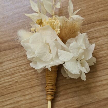 Boutonnière en végétaux séchés et stabilisés - sur commande