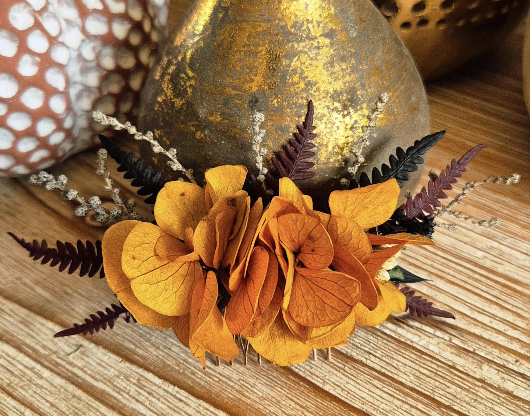 Peigne en végétaux séchés et stabilisés