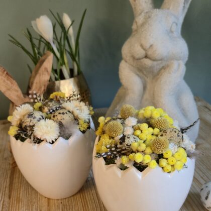 Oeufs en céramique fleuris